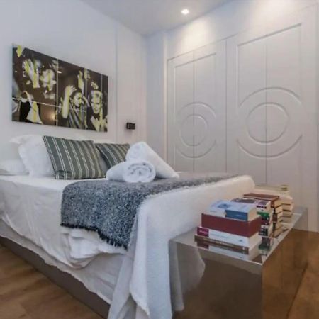 Apartmán Apartamento De Lujo En Neptuno Madrid Exteriér fotografie