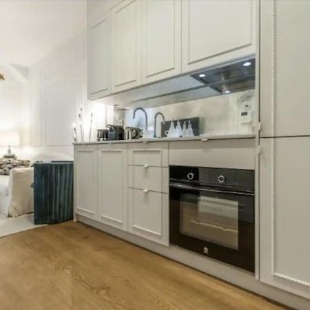 Apartmán Apartamento De Lujo En Neptuno Madrid Exteriér fotografie